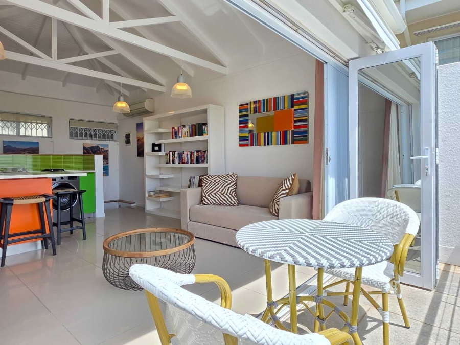 To Let 1 Bedroom Property for Rent in Camps Bay Western Cape